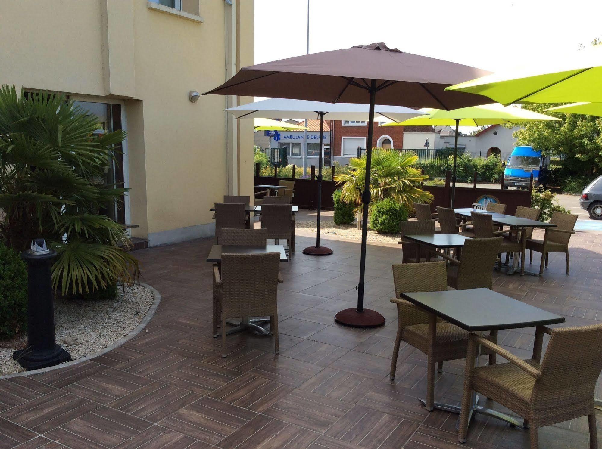 Hotel Le Logis De La Lys Aire-sur-la-Lys Exterior foto
